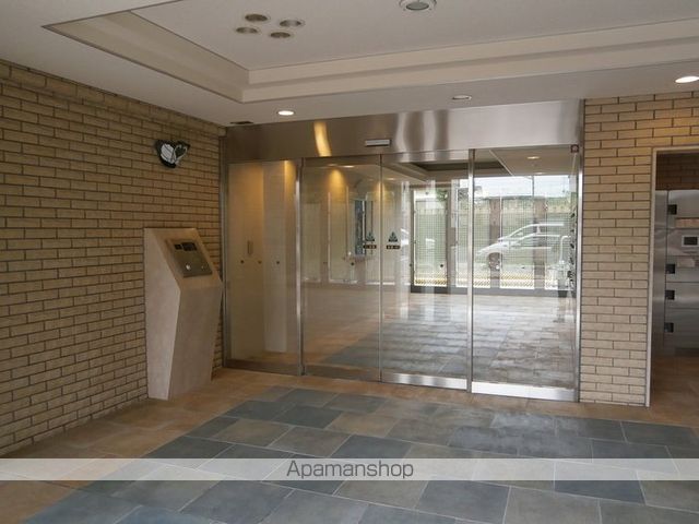 MINT甲子園三番町の玄関写真