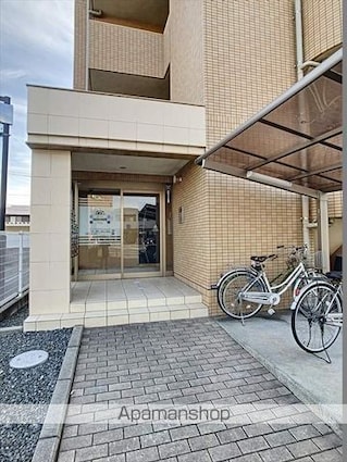 岡山県岡山市北区中仙道１丁目[1LDK/31.75m2]のエントランス1