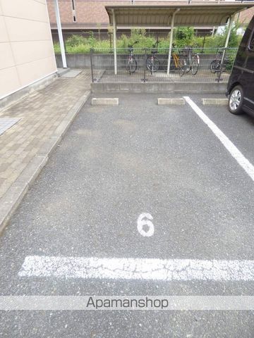 レオパレスいずみの外観写真