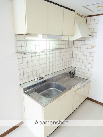 鈴真ハイツA棟の内装写真