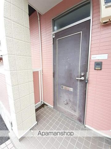 エクセラン・アビテBの玄関写真