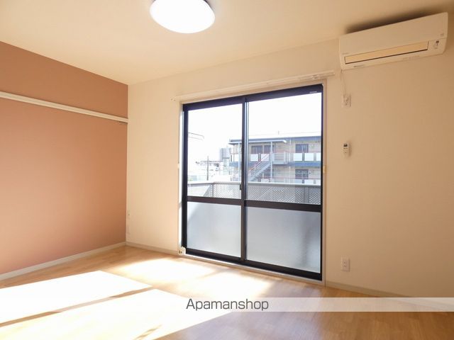 上島ビギンの内装写真