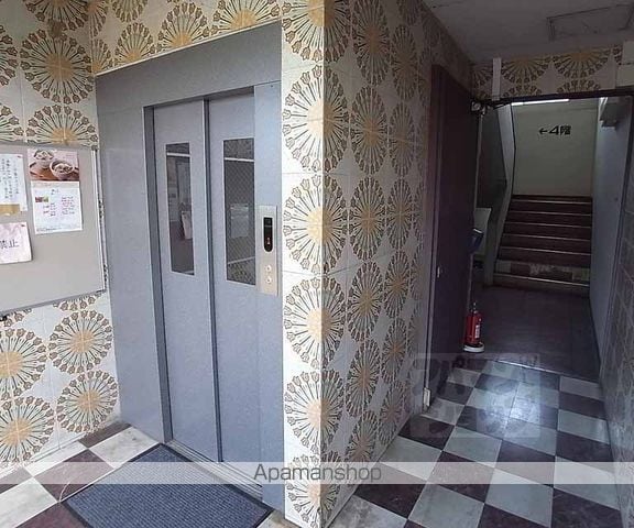 天草マンションの玄関写真