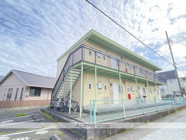 キャッスルインこはらB棟の外観写真