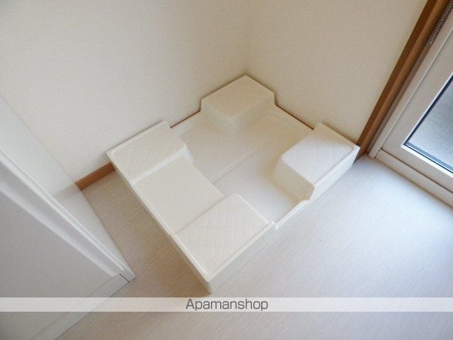 ソレイユ新見1F・2台目P有の内装写真