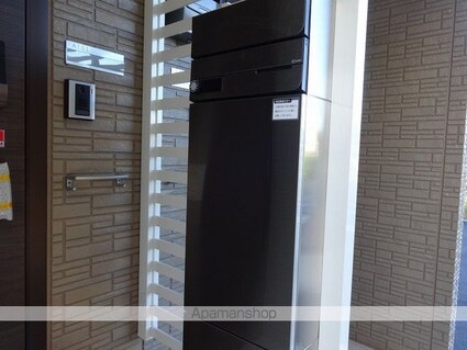 アメーヌセゾン・サンク　Ａ棟[2LDK/64.36m2]の共用部2
