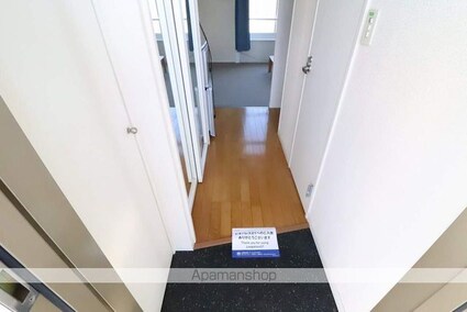 レオパレス中央[1K/19.87m2]の玄関