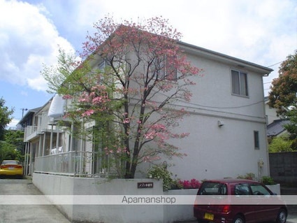 メゾン多摩平[2LDK/53.9m2]の外観1