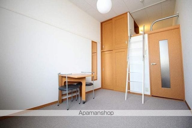 レオパレスサントネの内装写真
