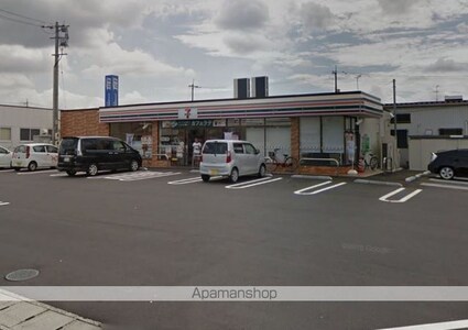 ファミーユロータス[2LDK/57.94m2]の周辺2