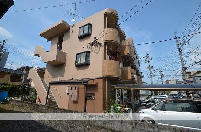 仮屋ビルの外観写真