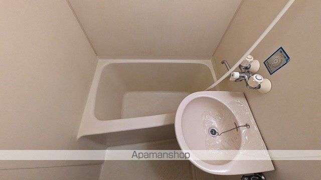 ワイアンドワイ宝町ビルの内装写真