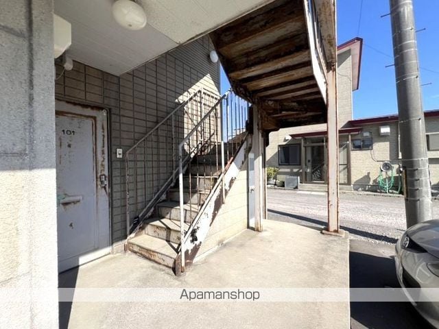 ライフペリエの玄関写真
