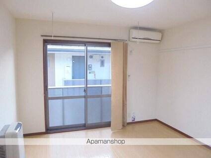 ヴィラエトワールＢ[1K/28.4m2]のリビング・居間