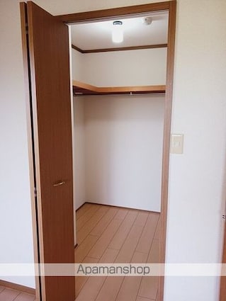 エバーグリーン桜川[2LDK/57.42m2]の収納