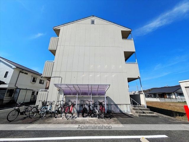 グランドールマンションの外観写真
