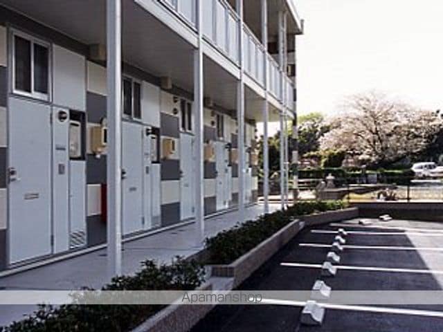 レオパレスアザレアの外観写真