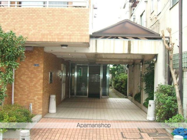 ガーデンハイツ小山の玄関写真