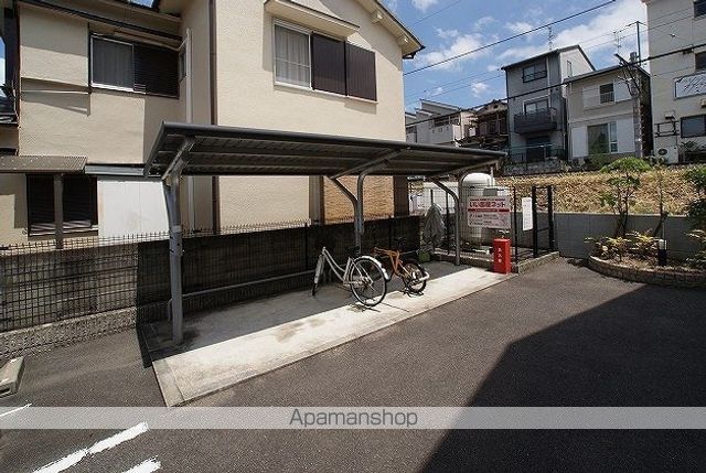 コリネッタ鴻ノ巣の玄関写真