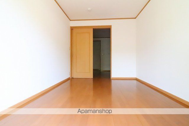 グラウクスIIの内装写真