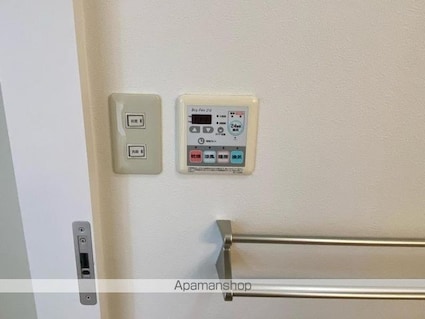 ルミエール松縄Ａ棟[1LDK/42.78m2]の内装3