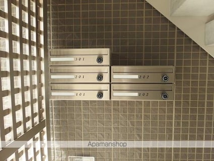 高知県高知市和泉町[1LDK/40.04m2]のエントランス