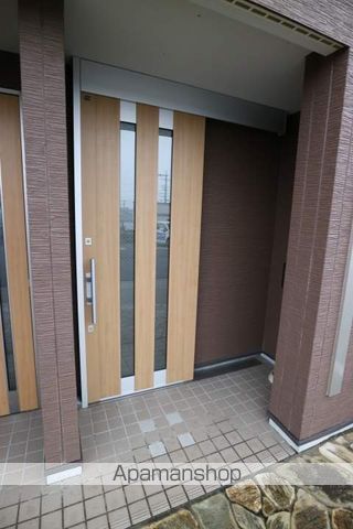 スカイグレイスの玄関写真