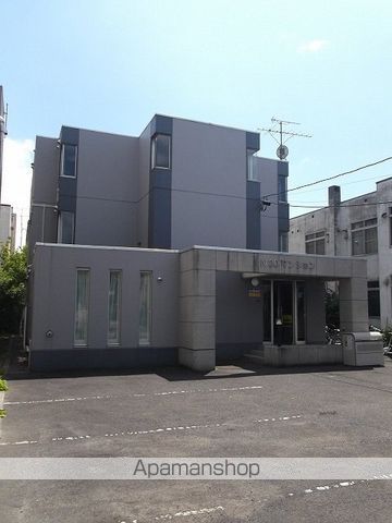 N20マンションの外観写真