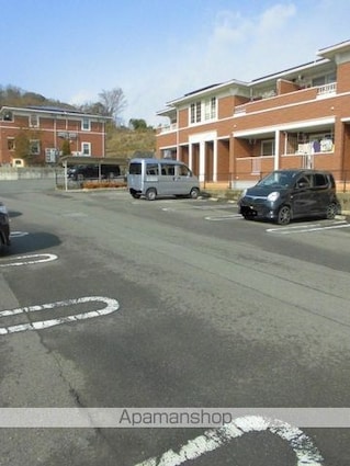 プラシード・ユダ[2LDK/56.26m2]の駐車場2