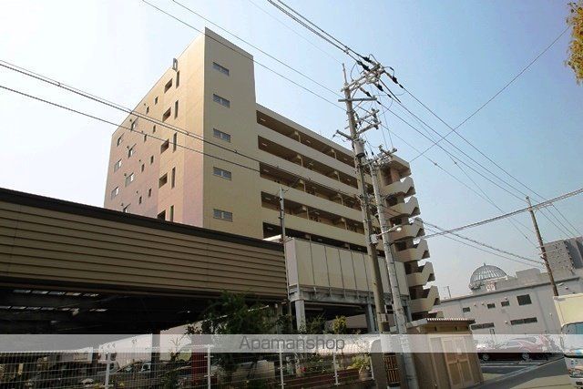 Osaka Metro御堂筋線 新大阪駅 徒歩9分 8階建 築19年の外観写真