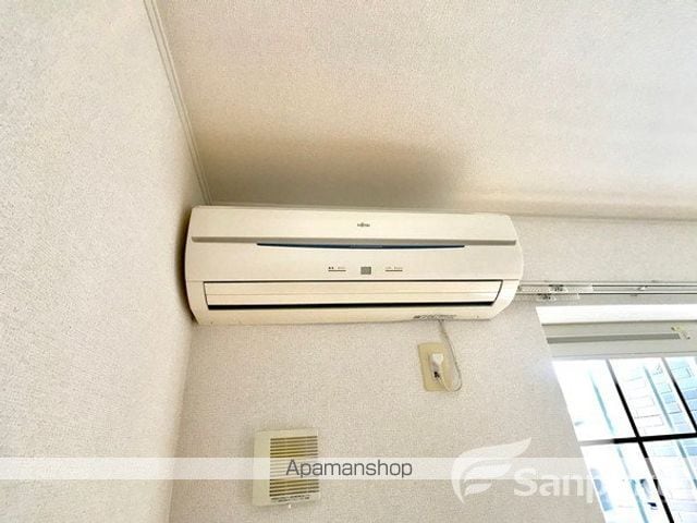 リヴァーパークII Dの内装写真