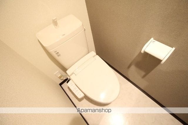 WEST CLIOの内装写真