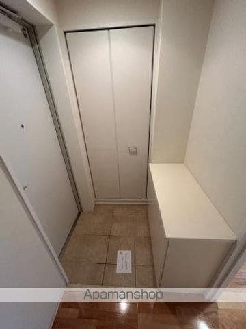 ファーストクラス中央インターの内装写真
