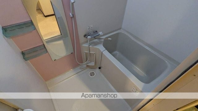 プラディオ森小路セレニテの内装写真