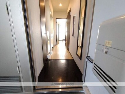 クレイノメイプル[1K/20.7m2]の玄関