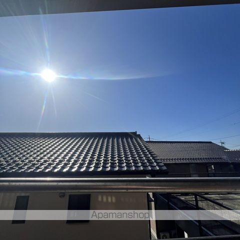 サンヒルズの玄関写真