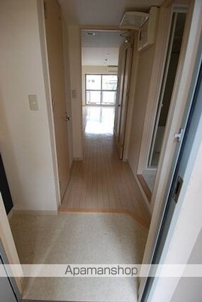 キャッスル常滑[1R/39.3m2]の玄関