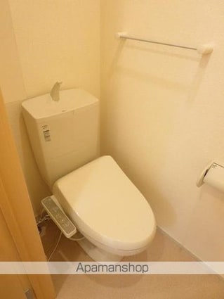 コンフォール矢三　Ｃ[1LDK/46.06m2]のトイレ