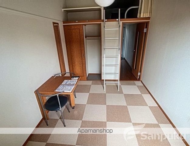 レオパレスクレセント山越の内装写真