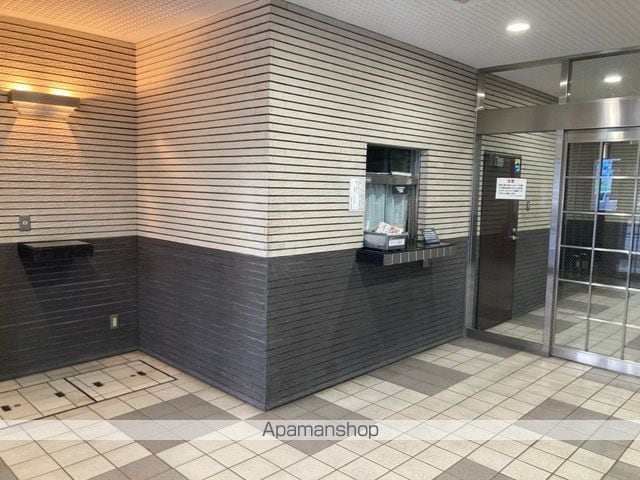 ライオンズマンション桜ヶ丘駅前の玄関写真