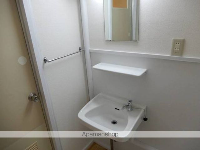 ビレッジハウス港島タワー1号棟の内装写真
