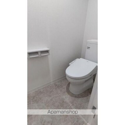ＬＡＰＩＳ　ＴＷＯＬＥＳ[1K/28.3m2]のトイレ