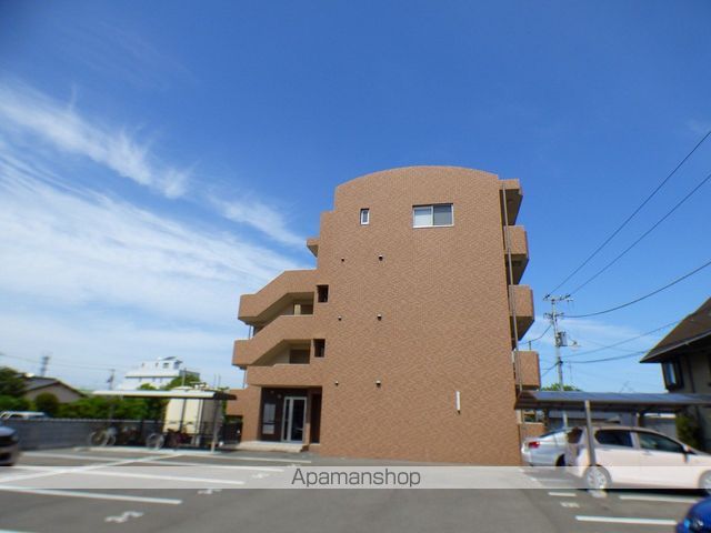 ルクサスAKANEの外観写真