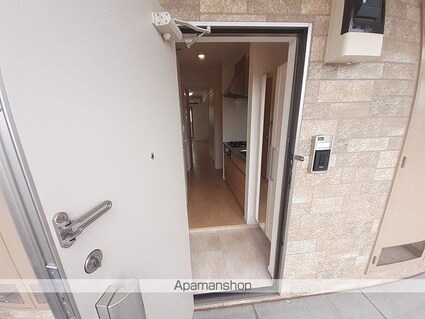 エクセロン[1K/26.09m2]の玄関