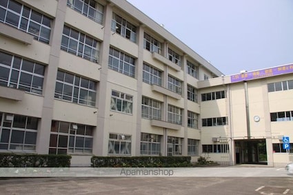 ファミールＫＮ[2DK/46.5m2]の周辺2