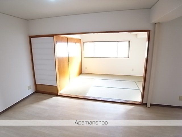 ツエルヴ福弥の内装写真