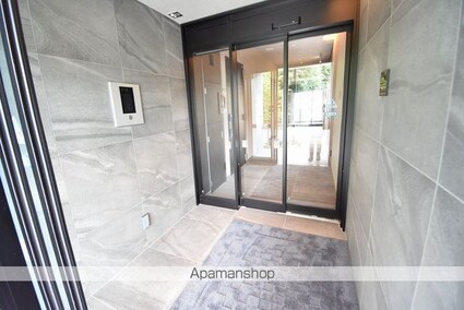 レジーナコート上杉[3LDK/108.23m2]のエントランス2