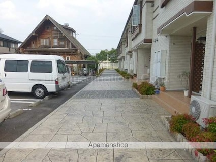 ブローテＢ[1LDK/45.82m2]のエントランス2