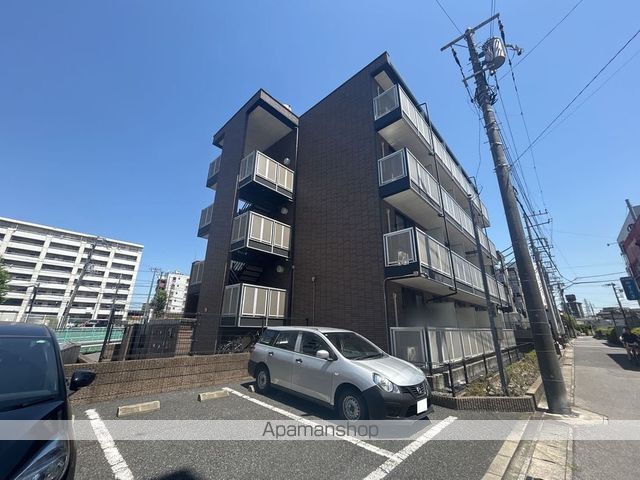 レオパレスクローバーの外観写真