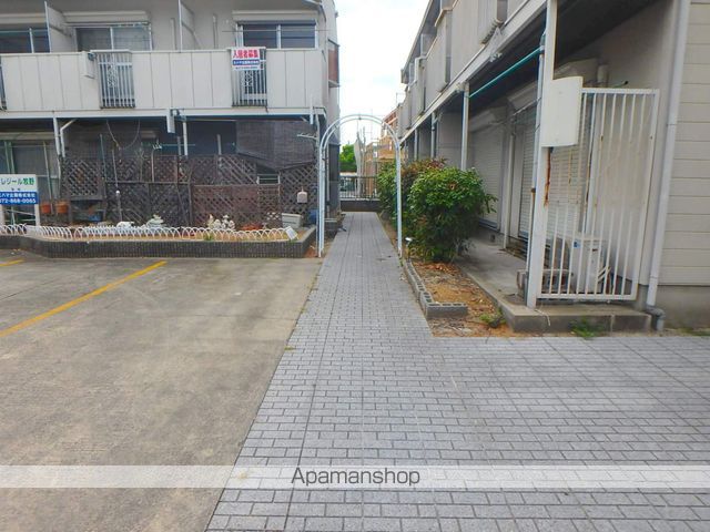 クレジール牧野 B棟の玄関写真
